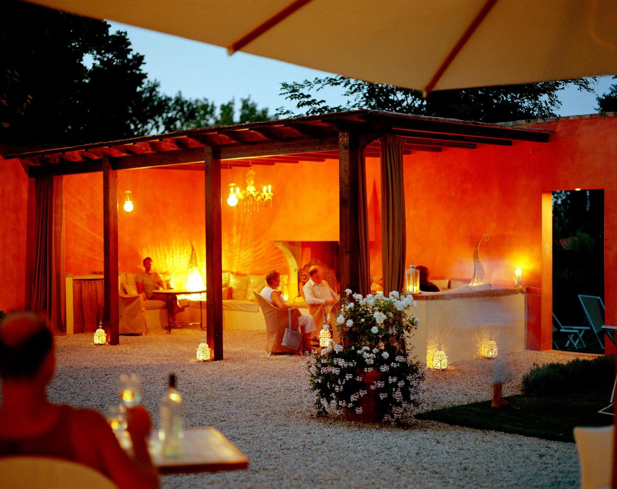 Fontelunga Hotel & Villas Pozzo  Екстериор снимка