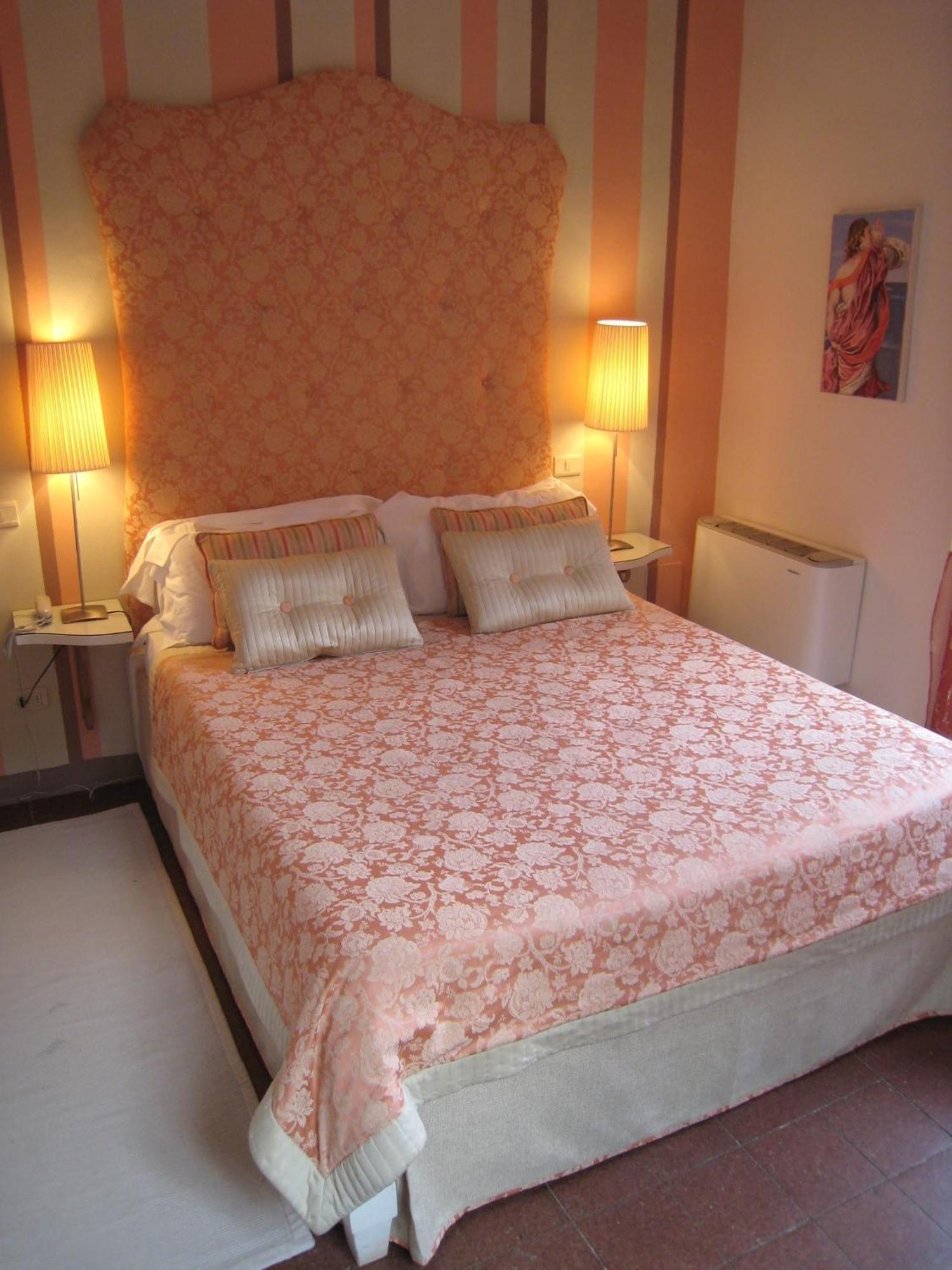 Fontelunga Hotel & Villas Pozzo  Екстериор снимка